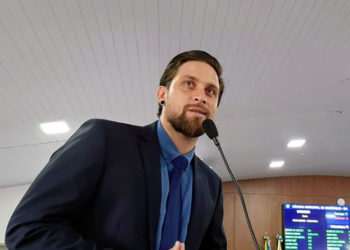 Eunápolis: vereador pede afastamento do mandato para tratar depressão